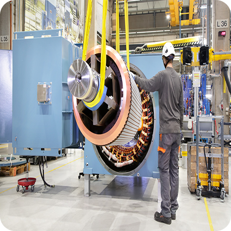Moteur Électrique Industriel en cours de maintenance
